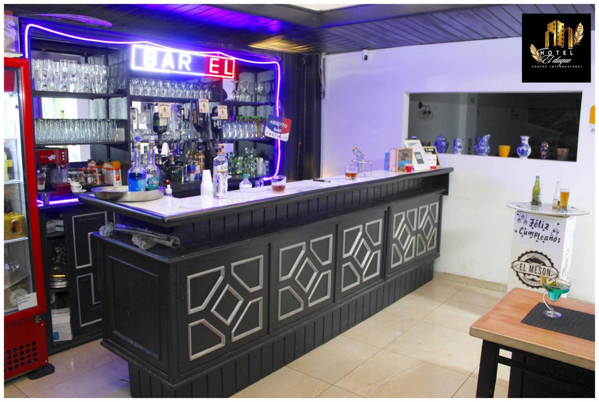 Hotel El Duque Internacional, Bogota — Fotos 1